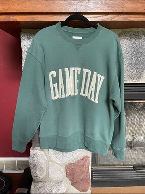 Abercrombie & FitchGAME DAY Green Crewneck Sweatshirt - Classic Collegiate Style